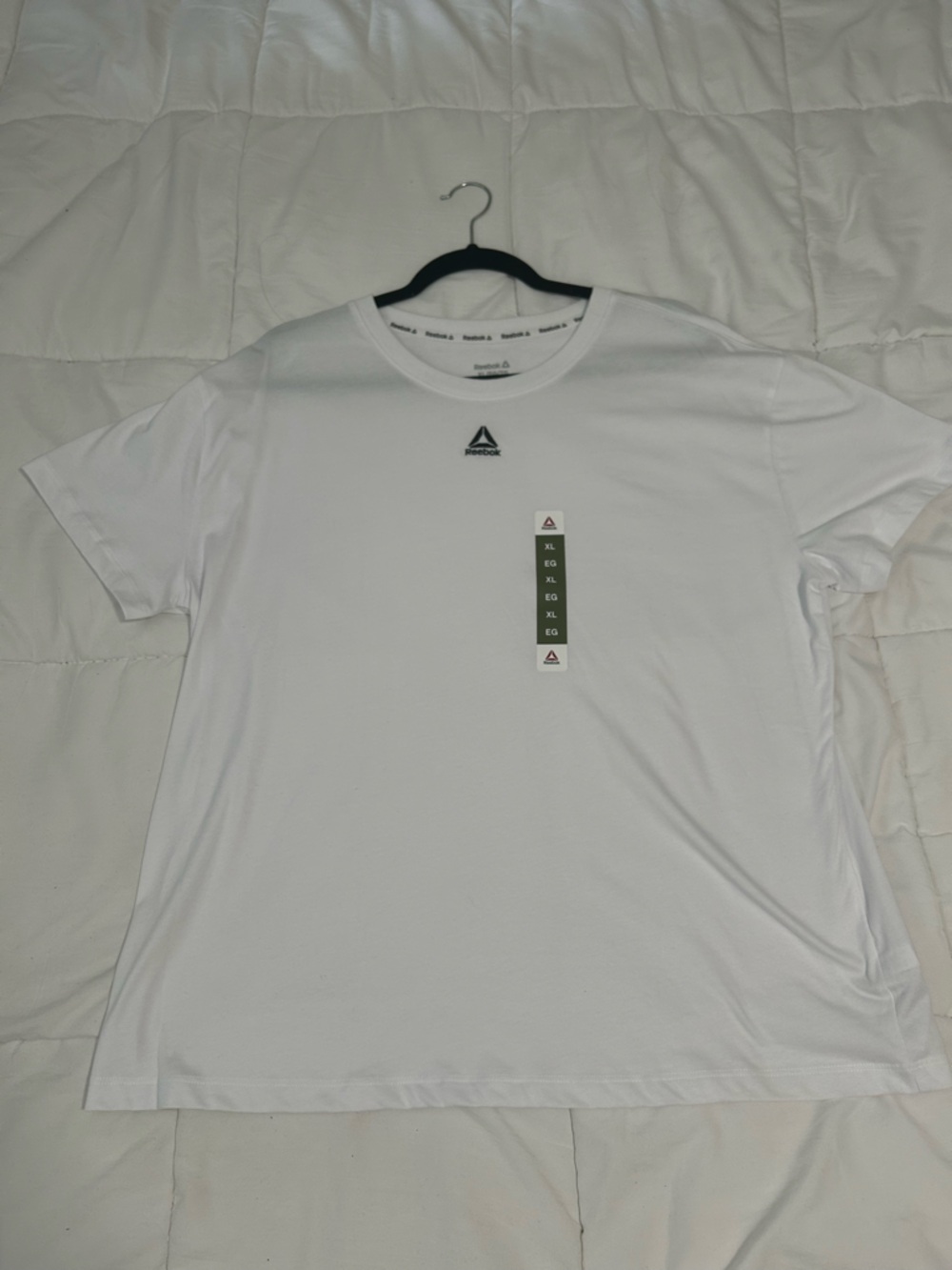 Reebok White Short Sleeve Crew Tee with Small Logo size XL NWT